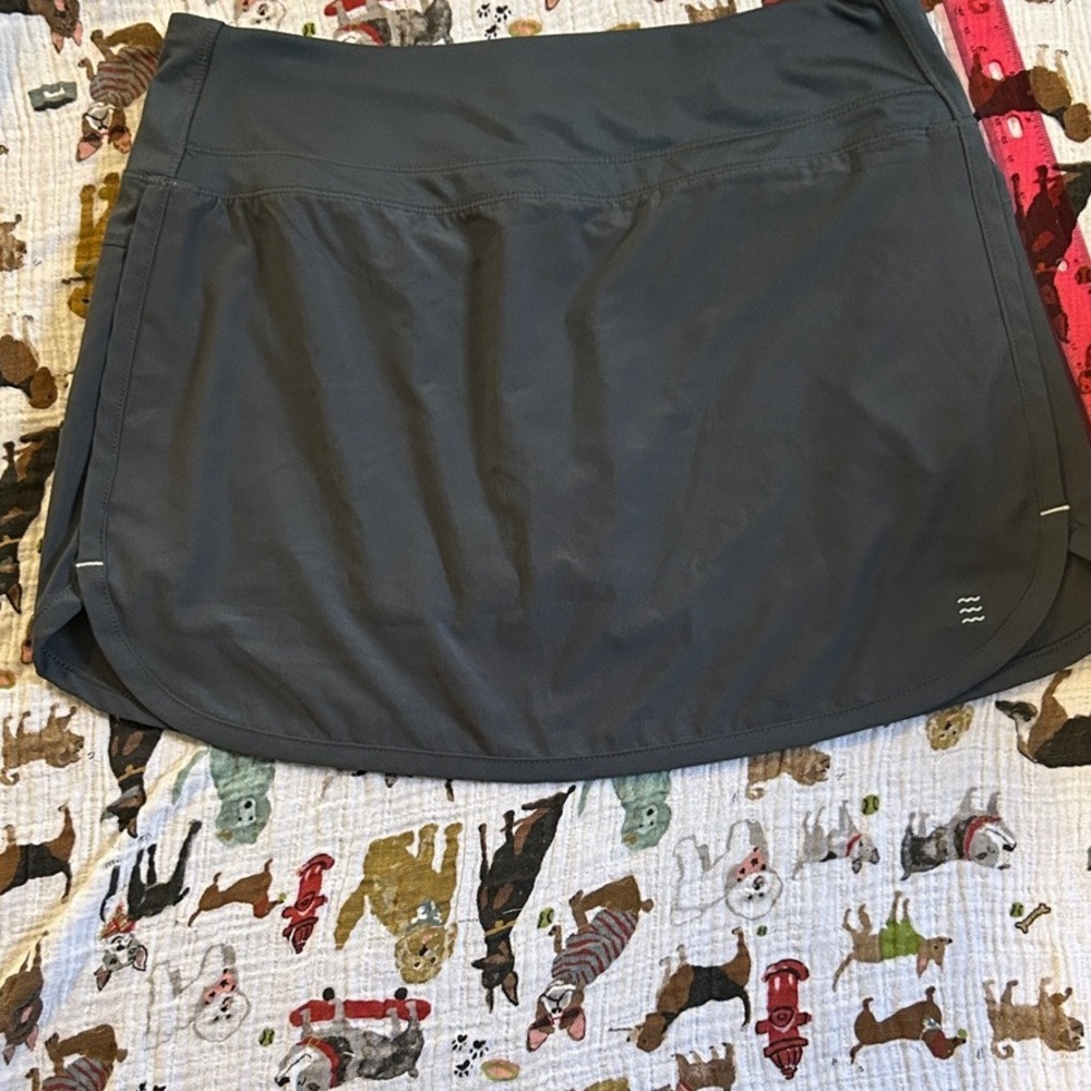 Women's Athletic Shorts in Gray